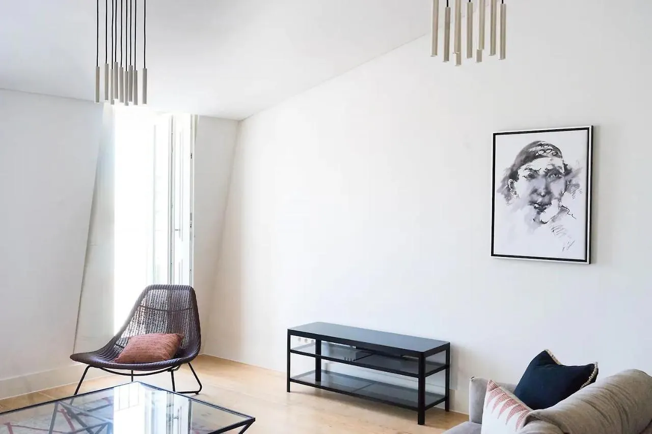 Flh Mouraria Art Apartment With Pool Лиссабон Португалия