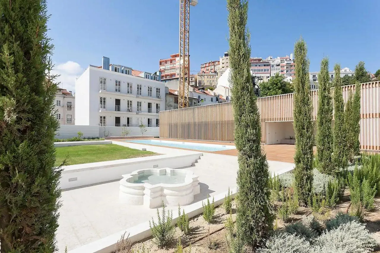 Flh Mouraria Art Apartment With Pool Лиссабон