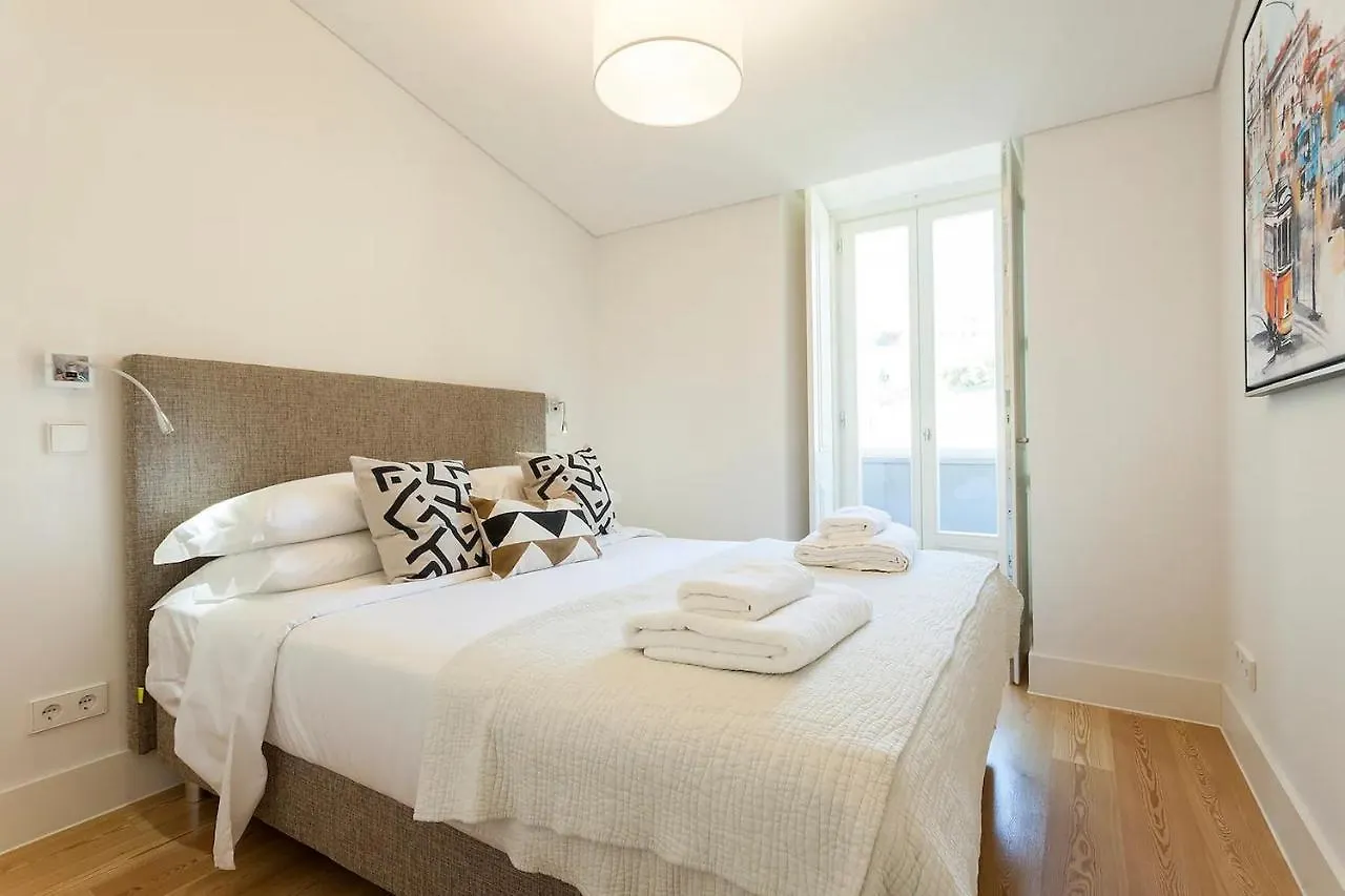 Flh Mouraria Art Apartment With Pool Лиссабон 0*,